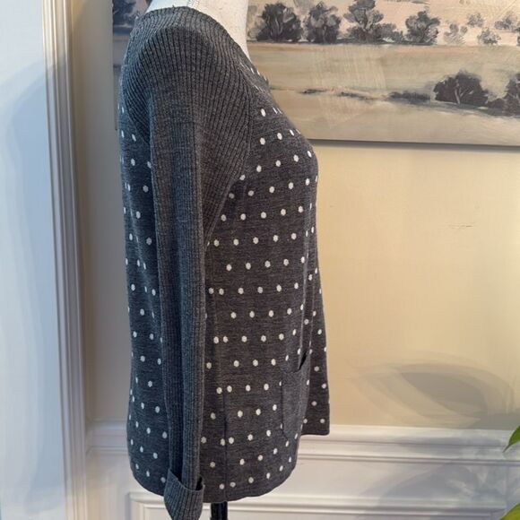 Super Cute Loft Sweater - Picture 3 of 8